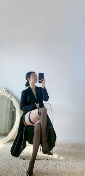 渚光希与黑人AV_4K在线视频播放