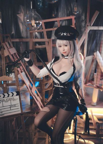 半夜摸妺妺乳C起来好疼_高清免费HD高清完整电影