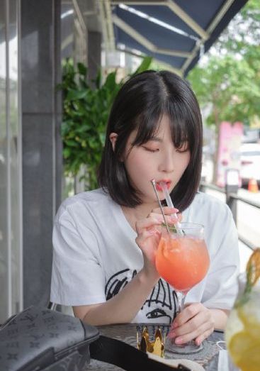 蜜桃A一区V秘无码二区三区_720在线播放