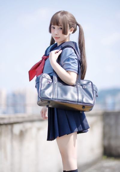 班长脱我内衣裤揉我大胸好爽_BD韩语免费观看超清