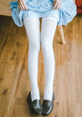 《年轻的女教师》4韩国_剧情片免费在线播放